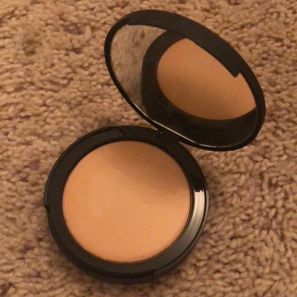 Smashbox cream to powder foundation 1.5 Still in box - Picture 4 of 7